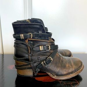 Freebird Crue size 7 - black distressed.